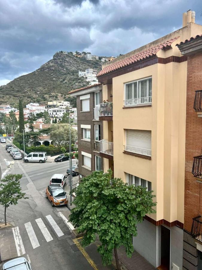 Amplio Apartamento Tranquilo Cerca De La Playa Roses Buitenkant foto